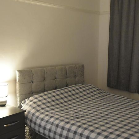 Clarendon House Otel Luton  Dış mekan fotoğraf