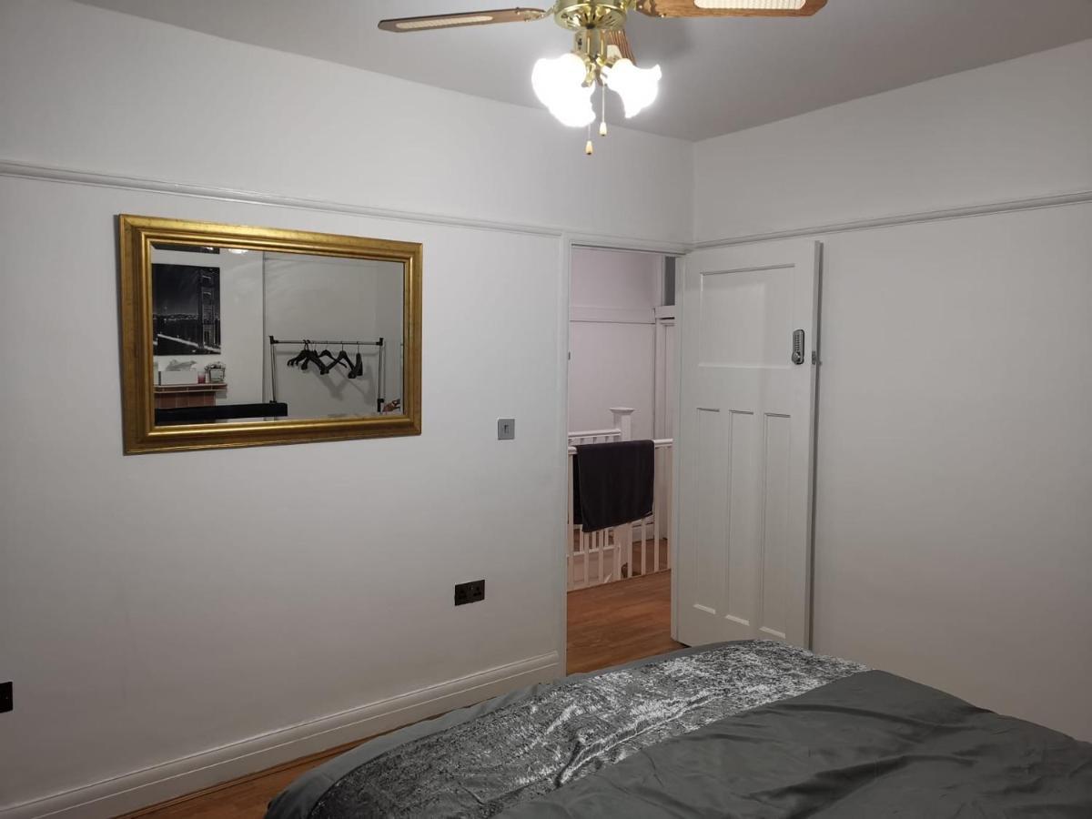 Clarendon House Otel Luton  Dış mekan fotoğraf