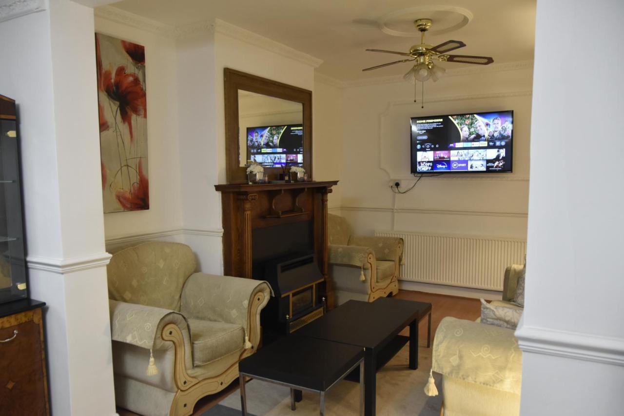 Clarendon House Otel Luton  Dış mekan fotoğraf
