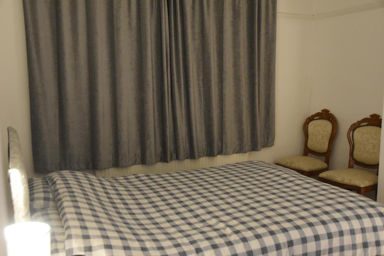 Clarendon House Otel Luton  Dış mekan fotoğraf