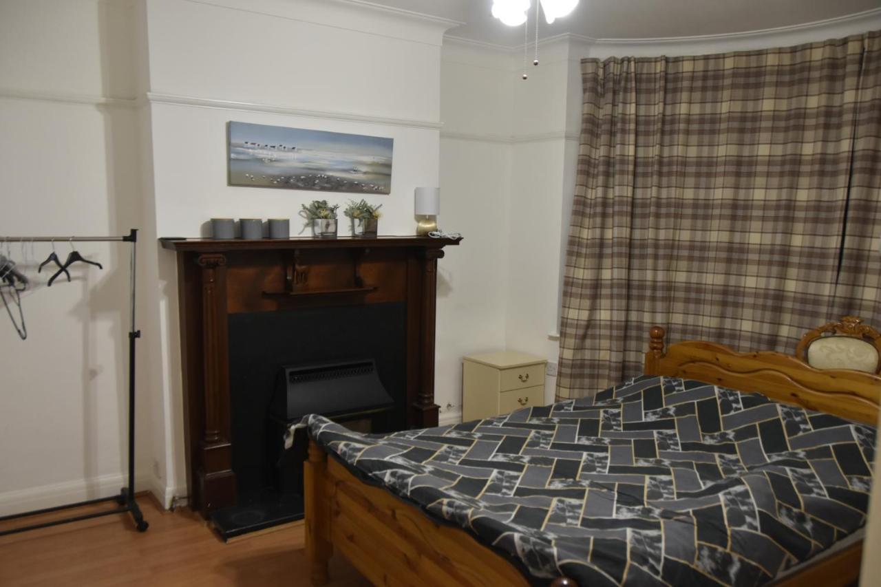 Clarendon House Otel Luton  Dış mekan fotoğraf