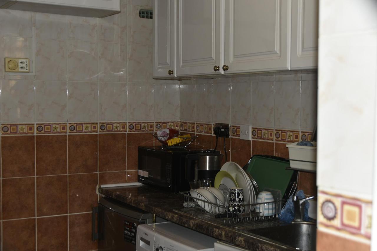 Clarendon House Otel Luton  Dış mekan fotoğraf